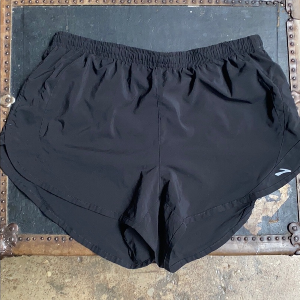Brooks women’s size Large Running Shorts